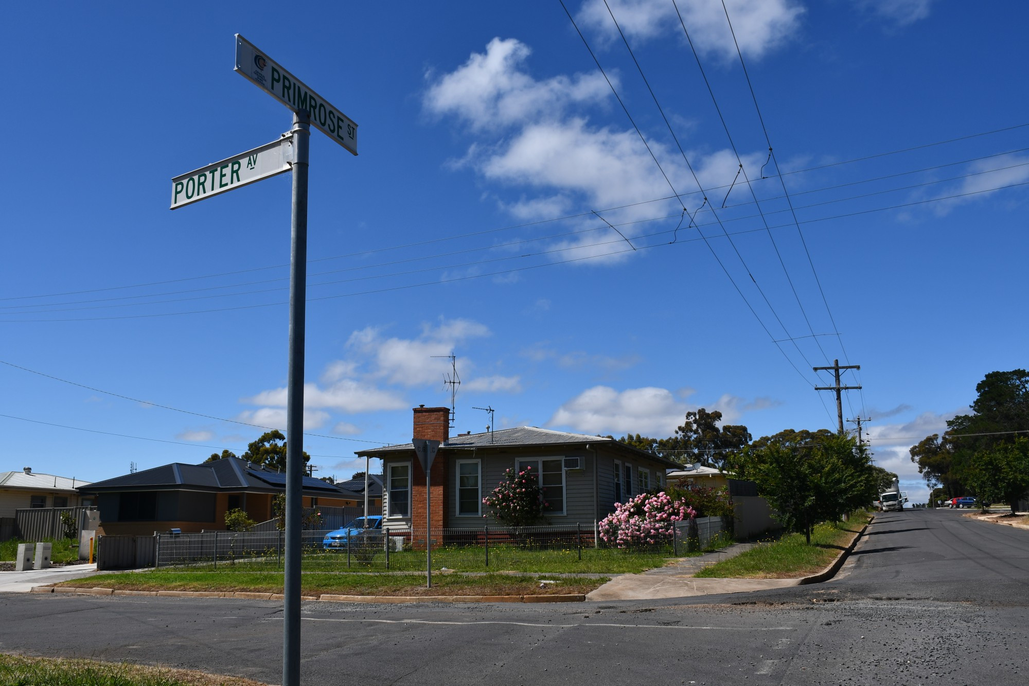 The contract to reconstruct Porter Avenue and Primrose Street has been awarded to Doran Earthmoving.