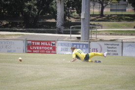Maryborough’s Mitch McClure hustled to retrieve this ball. 