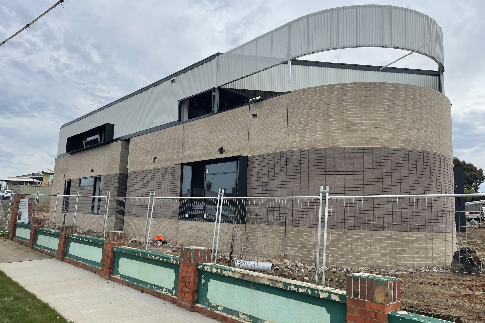 The State Government has announced free nursing and midwifery training, something that will be a big boost for the local health service with works well underway on their new student accommodation.