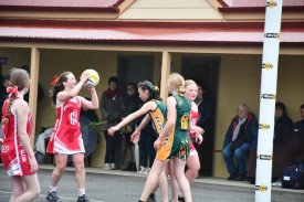 The action was on in the 13 and Under Navarre v Natte Bealiba premiership. 