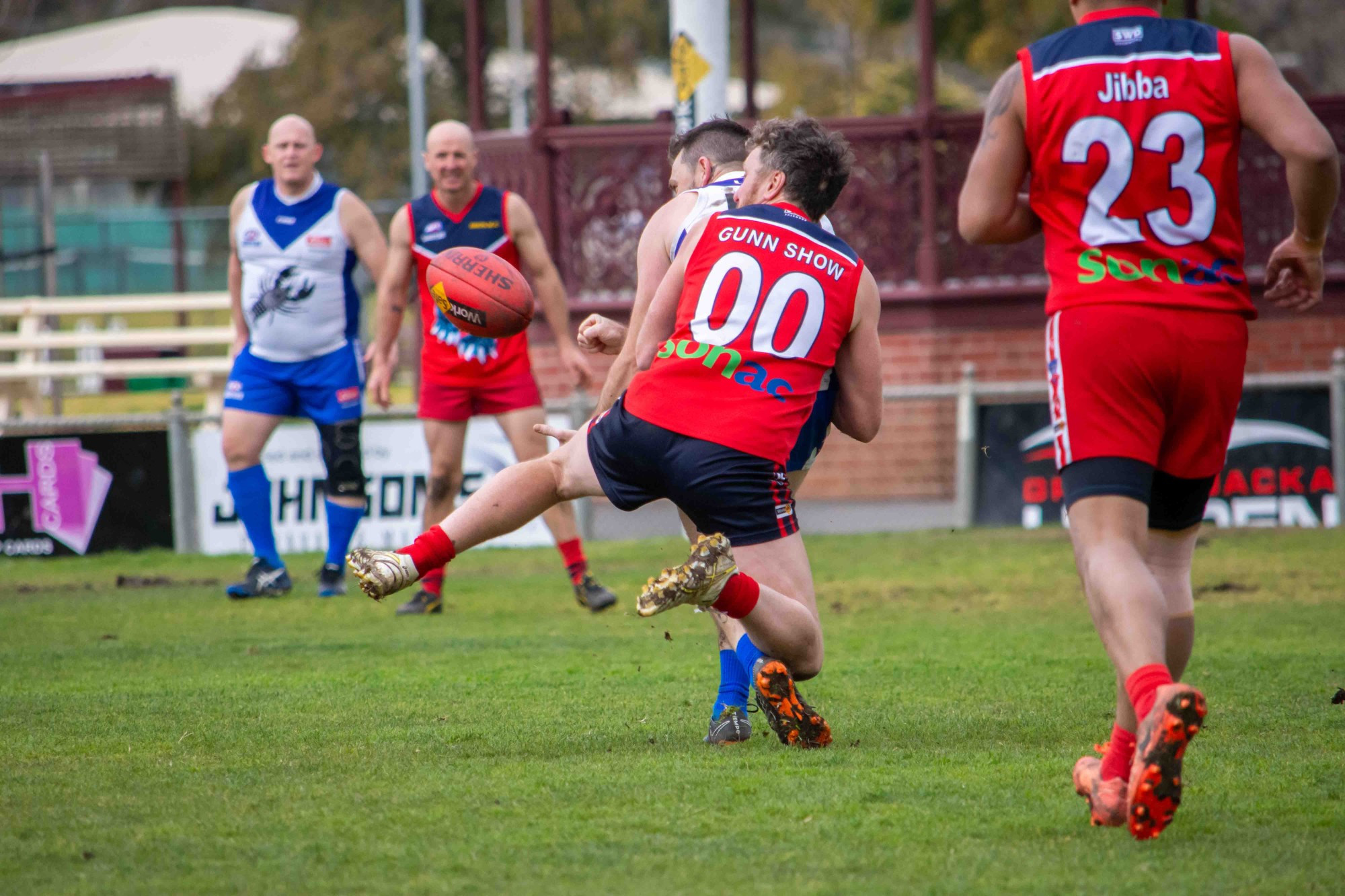 Chris Gunn’s defensive efforts certainly didn’t go astray on the weekend, but it was not enough for the Maryborough Pumas to defeat the Murray Crays. Photo: 040823 11