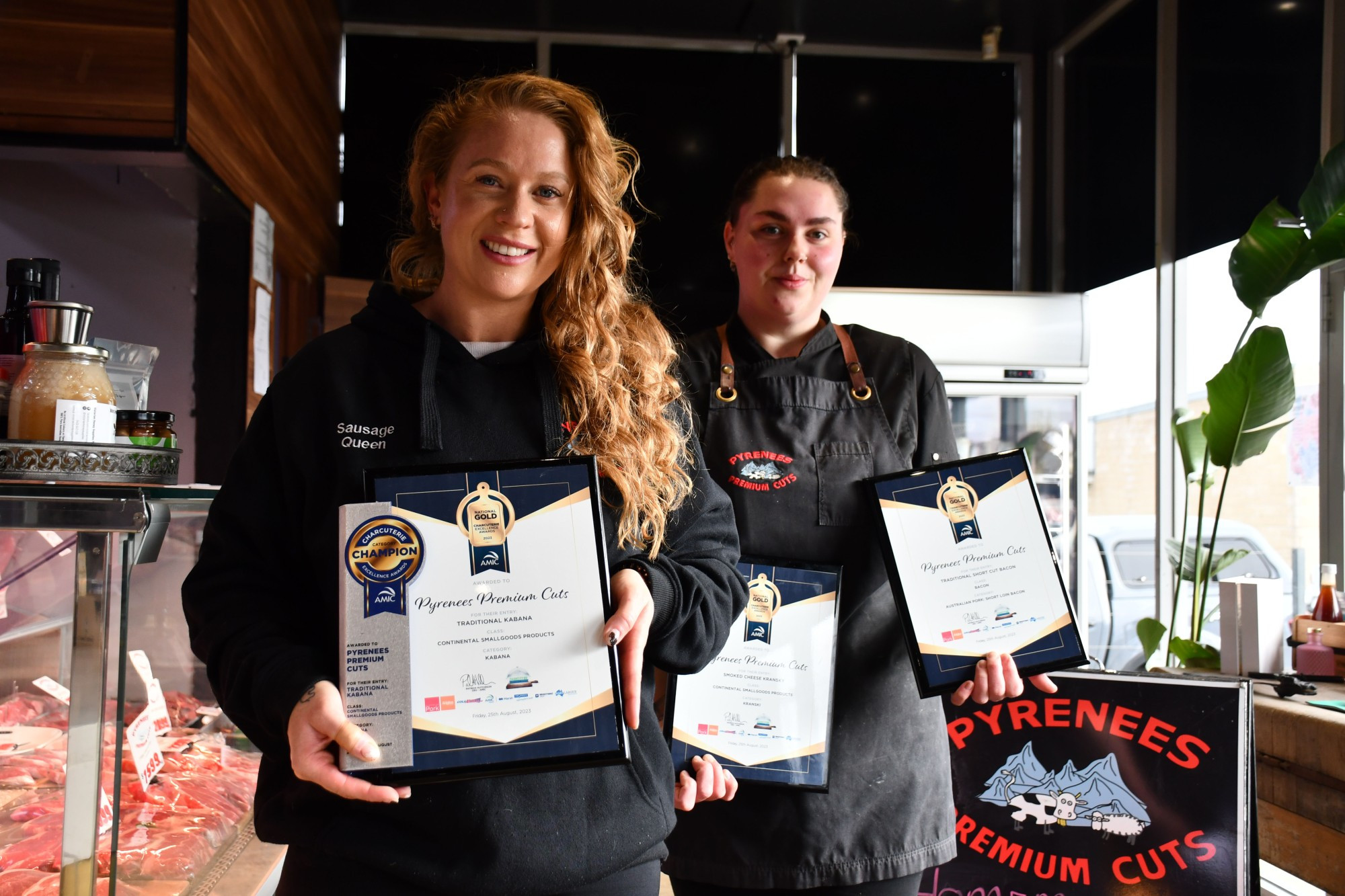 Pyrenees Premium Cuts’ owner Hayley Collicoat and Maryborough store manager Maddy Decker are calling on residents to try the butcher’s award-winning kabana. Photo: 010923 14