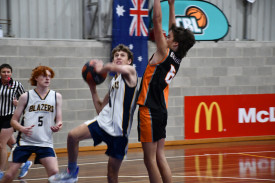 Jack Skinner drives to the rack for the Maryborough Blazers under 18s boys. Photo: 210223 18