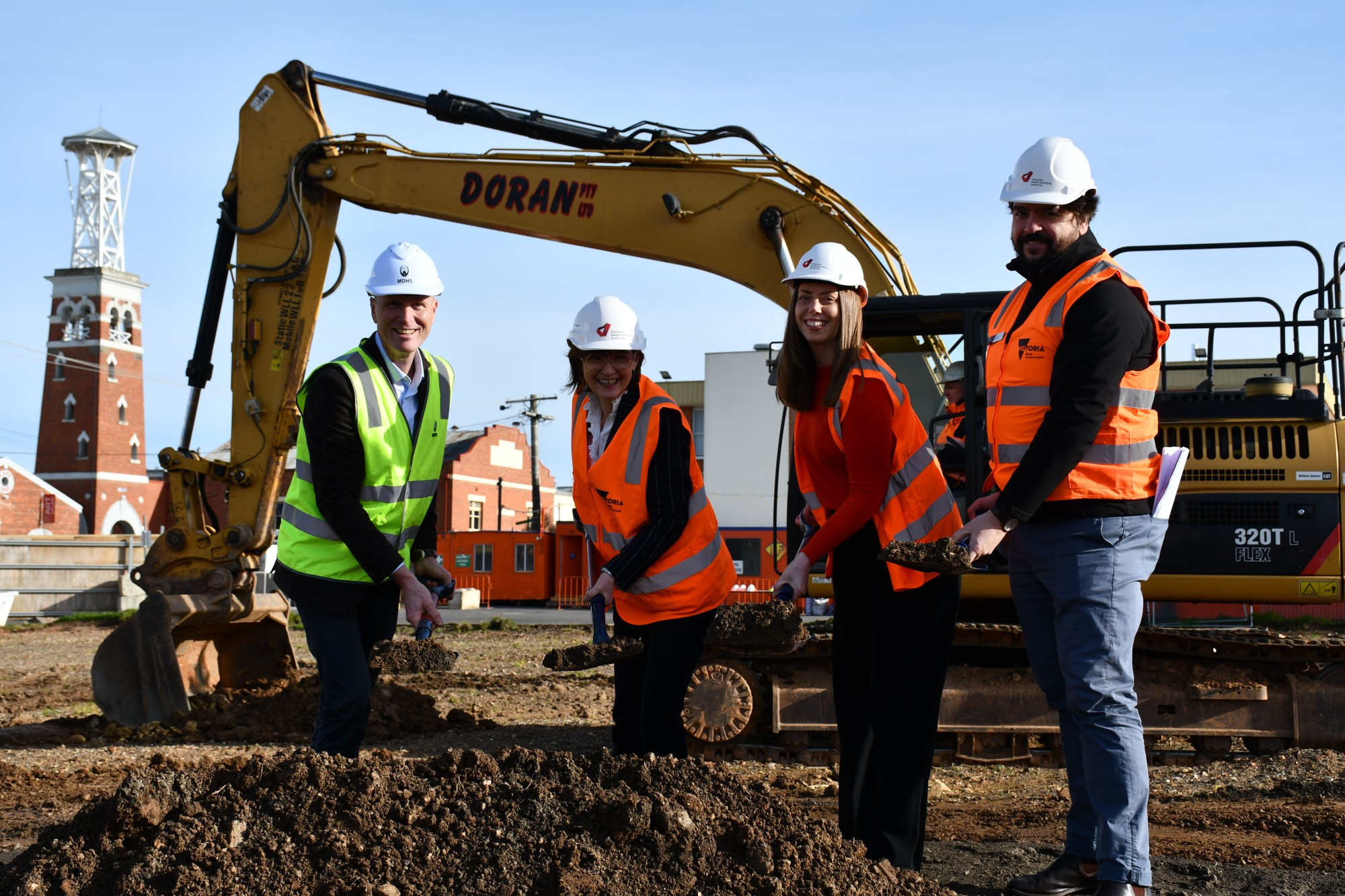 MDHS’ Deputy CEO David Edwards, Minister for Health Infrastructure Mary-Anne Thomas, Member for Ripon Martha Haylett and VBHA-Health Capital senior executive director Trent Burke at the ground-breaking ceremony for the hospital’s expansion project. Photo: 140723 21