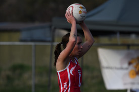 Ella Tranter looks to drive Natte into their goal circle. Photo: 270623 12
