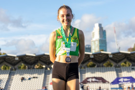 Darcy Thatcher took bronze in the under 15 girls 400 m.