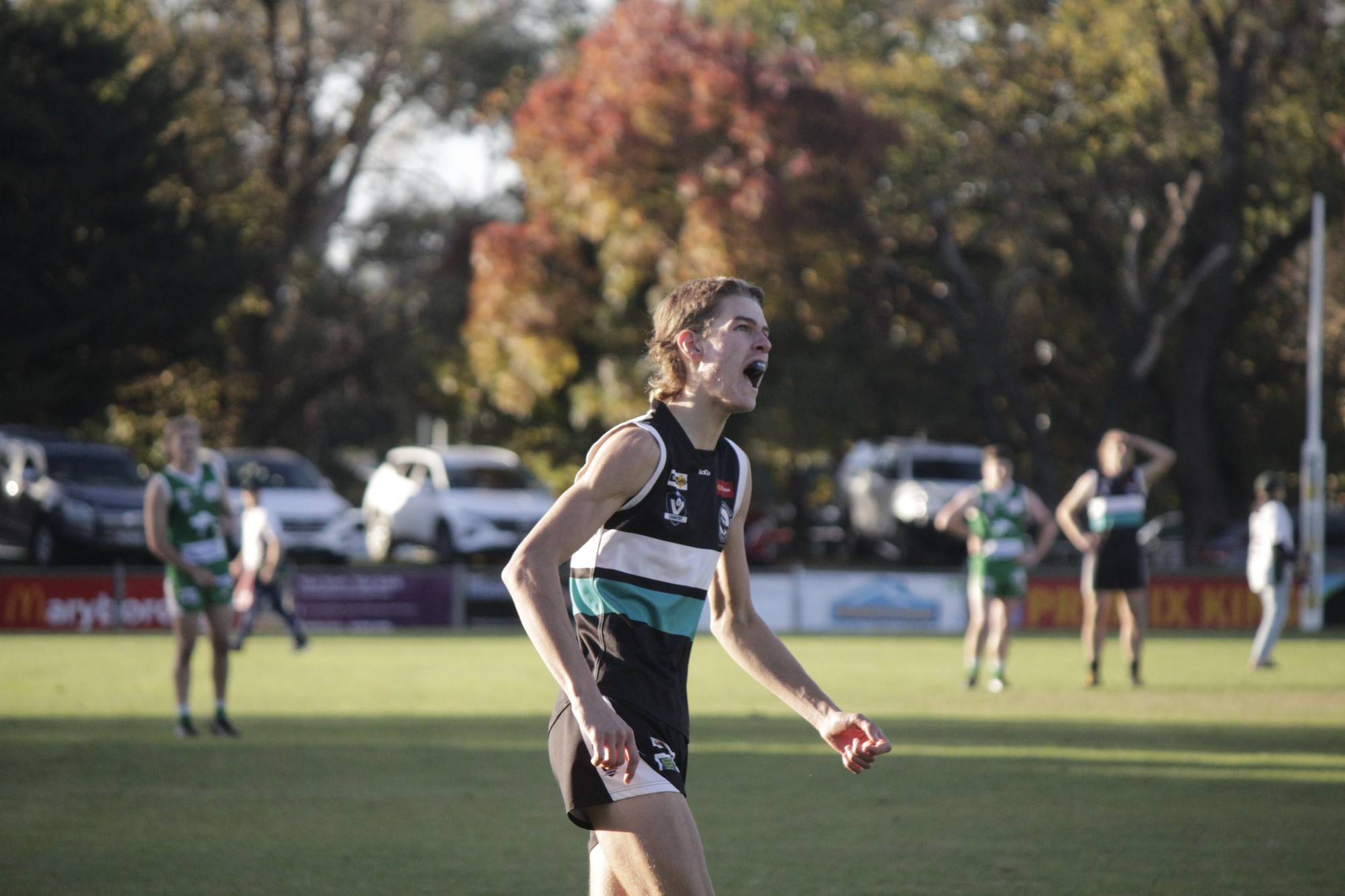Taj Bond gave it his all as he tried to drag Maryborough across the line with two final-quarter goals, but inaccuracy cost the Magpies dearly in their 17-point loss against Kangaroo Flat. Photo: 020523 07