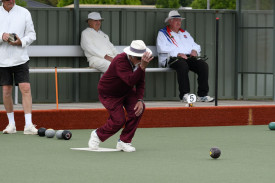 Fabio Delconte plays his shot for Dunolly Gold. Photo: 071123 15