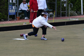 Rebecca Zeuschner looks to score some shots for Avoca. Photo: 071123 12