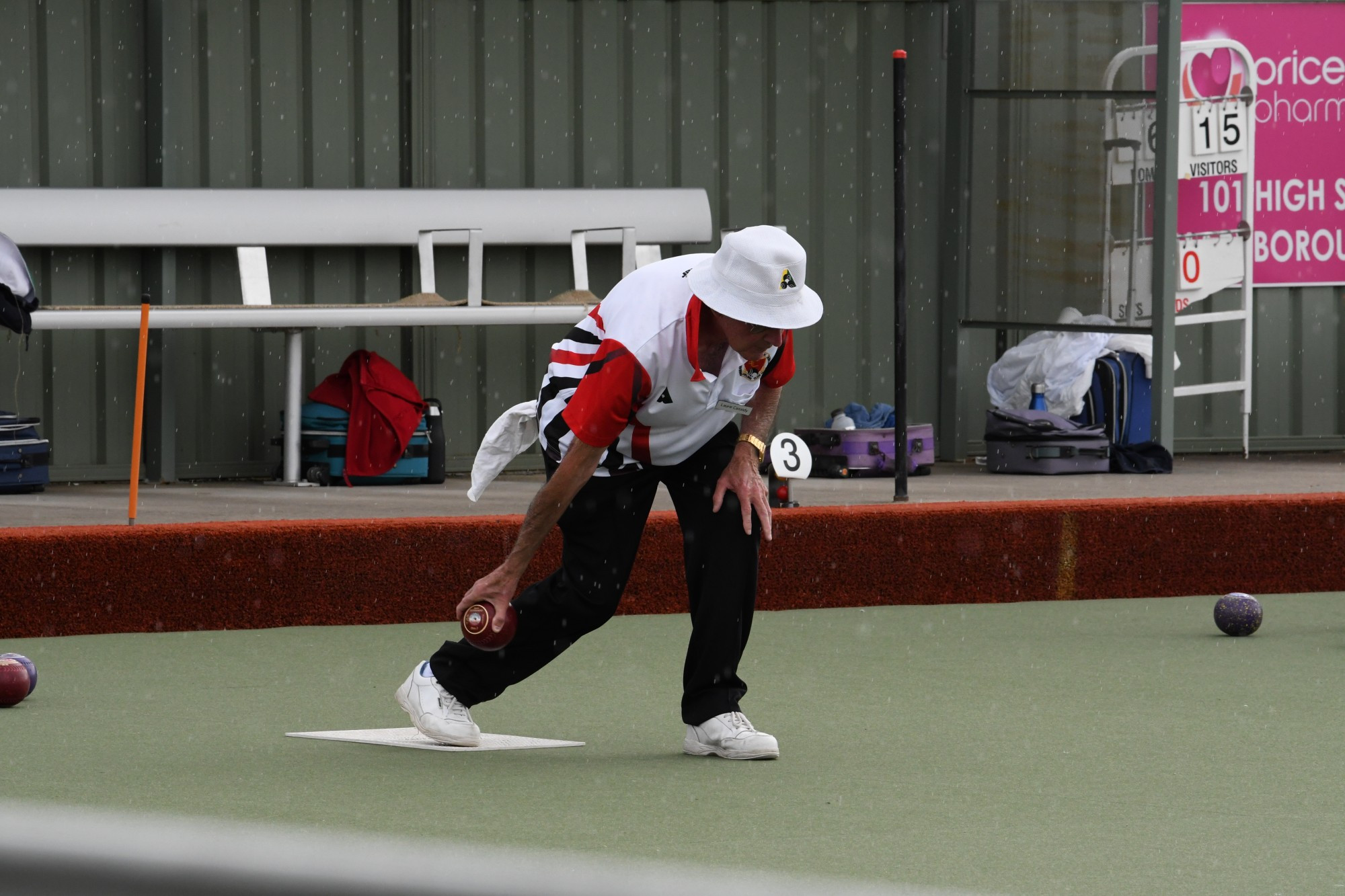 Carisbrook’s Laurie Cassidy battled hard against Newstead and the wet weather. Photo: 011223 22