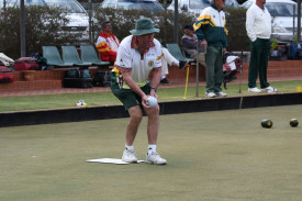 Garry Coburn plays his shot for Highland Tartan. Photo: 201023 21