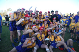 Harcourt senior premiership team — Edward Coulthard, Brayden Frost, Chris McLean, Mark Noonan, Alex Code, Jordan Gartside, Kaleb McBride, Joshua Hogg, Luke Anderson, Paul Chaplin, Bronson Martin, Jed Rodda, Ben Leech, Lachlan Mitchell, Jonte O’Neil, Bryce Frost, Jeffrey McMurtrie, Cameron Anderson, Tom Walters, Darby Semmens, Baxter Gurd and co-coaches Dan Wridgway and Kal Huntly. Photo: 190923 17