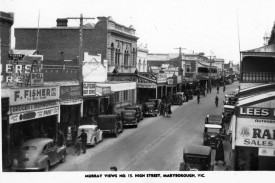 High St, Maryborough, looking from the middle of Tuaggra St to Nolan St block