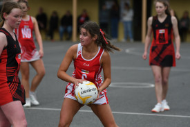 Reannen Tobin looks for an option in Natte Bealiba’s 17 and under grand final loss.