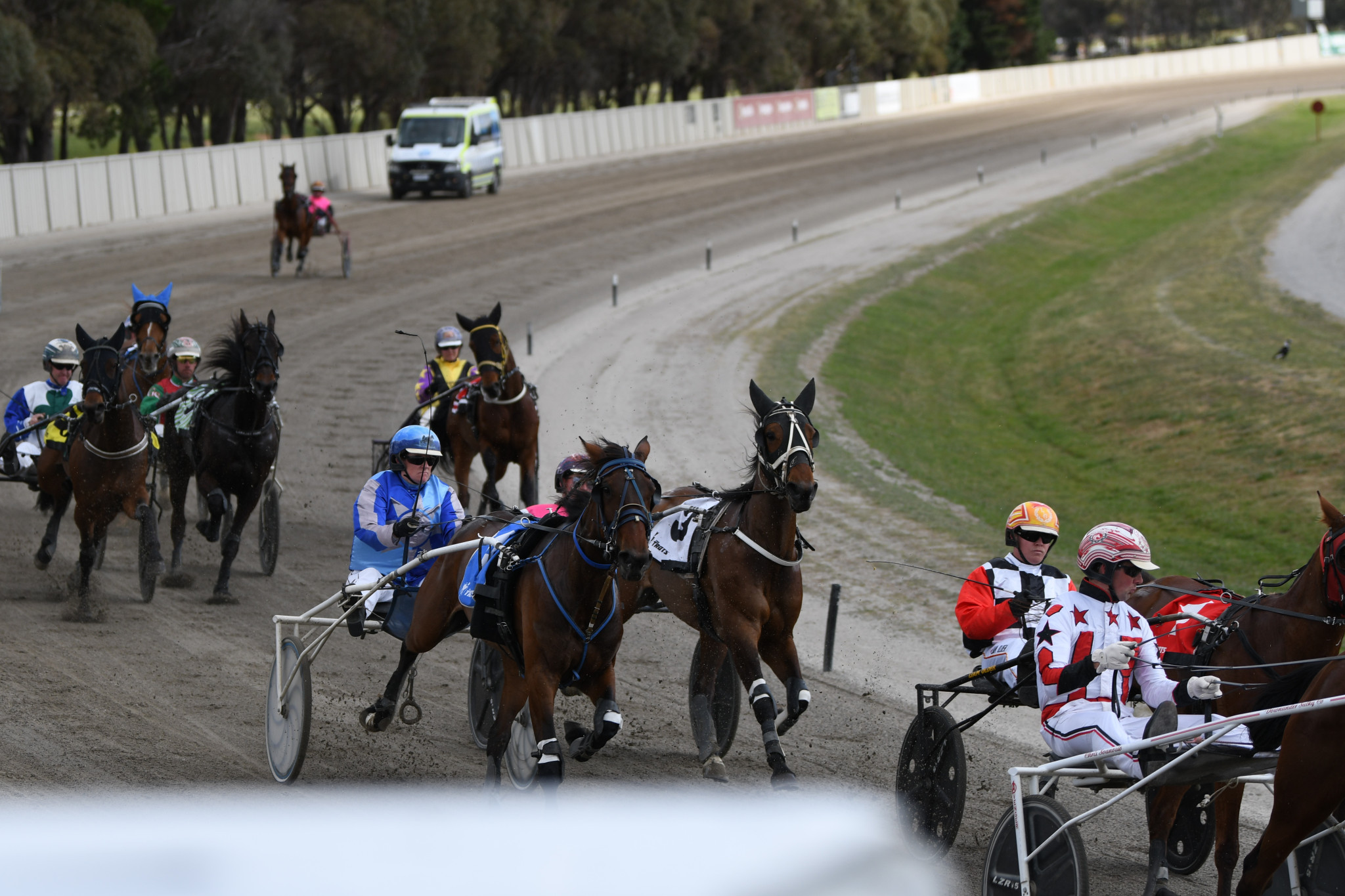 Action in the Matchmaker Mile, Sunday’s seventh race.