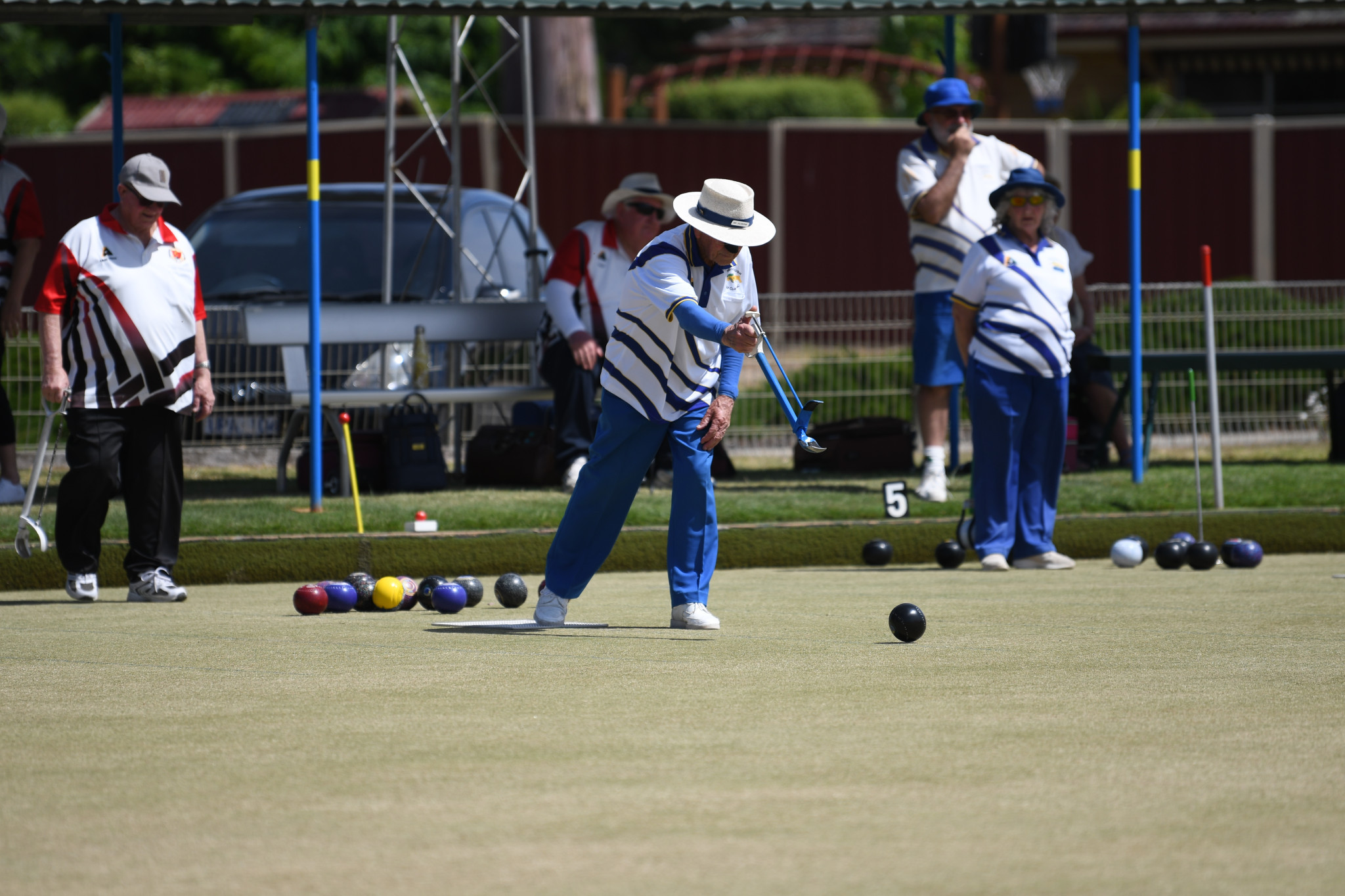 Ern Ollington rolls for Maryborough Golf.