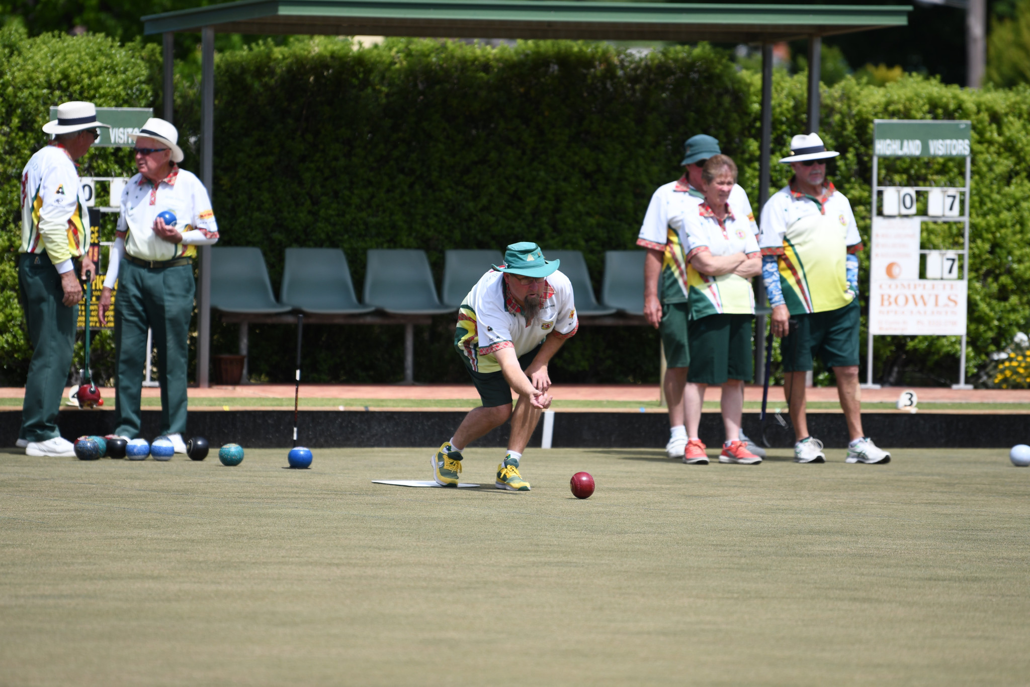 Jason Arthur fires away in Highland Tartan’s thrilling draw with Highland White.