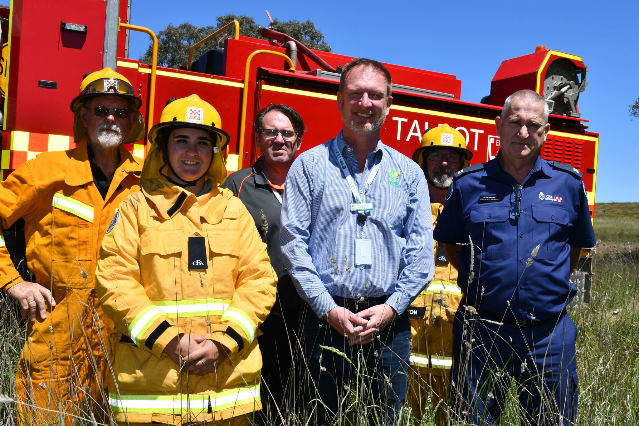 Council’s Alan Jones and Peter Field (middle), Goldfields Group Officer of Fire Brigades Peter Higgins (right) and Talbot CFA volunteers Jim Dewar, Jordyn Coburn and Kerry Clayton are urging residents to start FDP preparations.