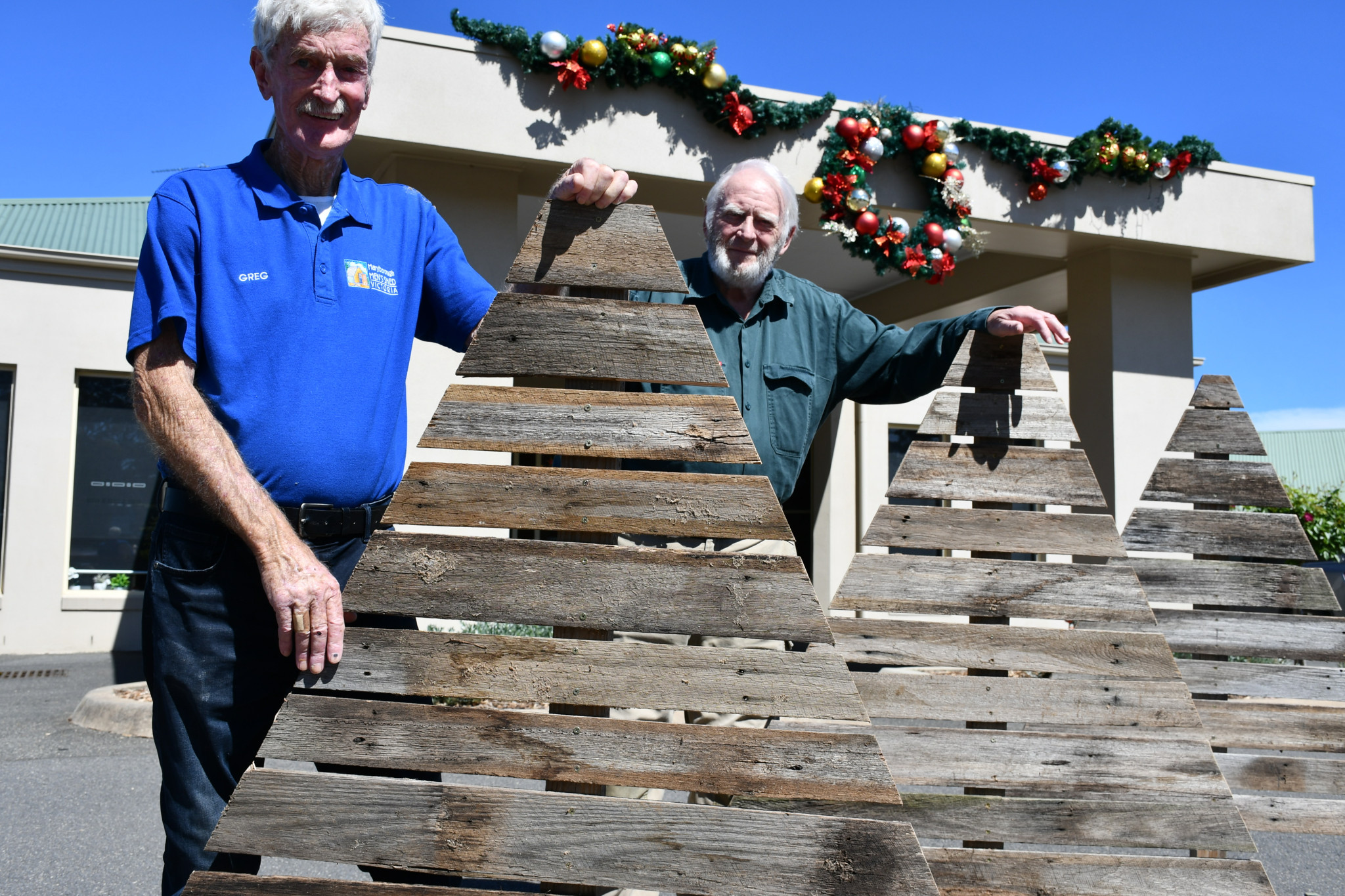 Maryborough Men’s Shed secretary Greg Warren has branched out with Havilah resident James Pettigrew to bring wooden Christmas trees to Havilah.