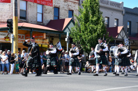 Geelong Highland Pipe Band performing at the iconic High Street Parade.