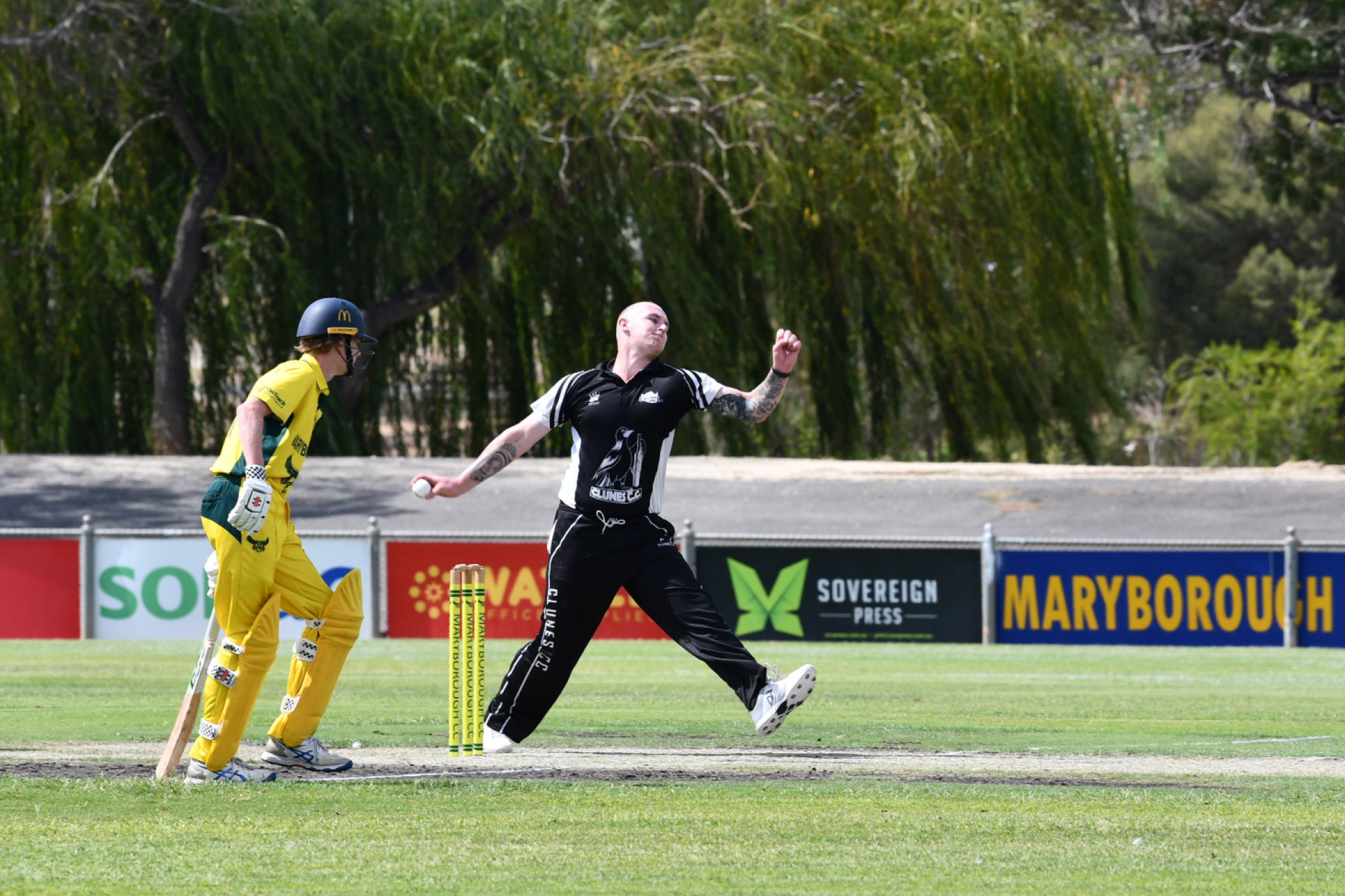 Dylan Davies bowling in Clunes’ victory over Maryborough.