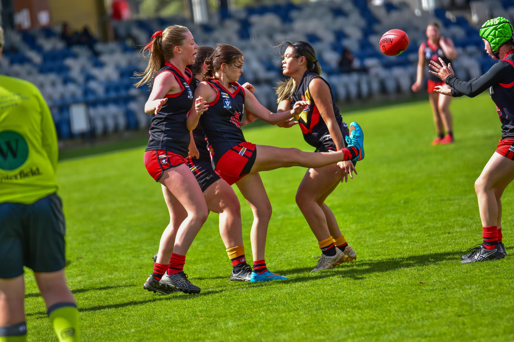 While it might not be reflected in the final scores, the Carisbrook Lady Redbacks put up a hard fight against Bacchus Marsh at Mars Stadium last Sunday. Carisbrook’s Danika Anderson releases one out of the pack in what became an eventual 125 point defeat.