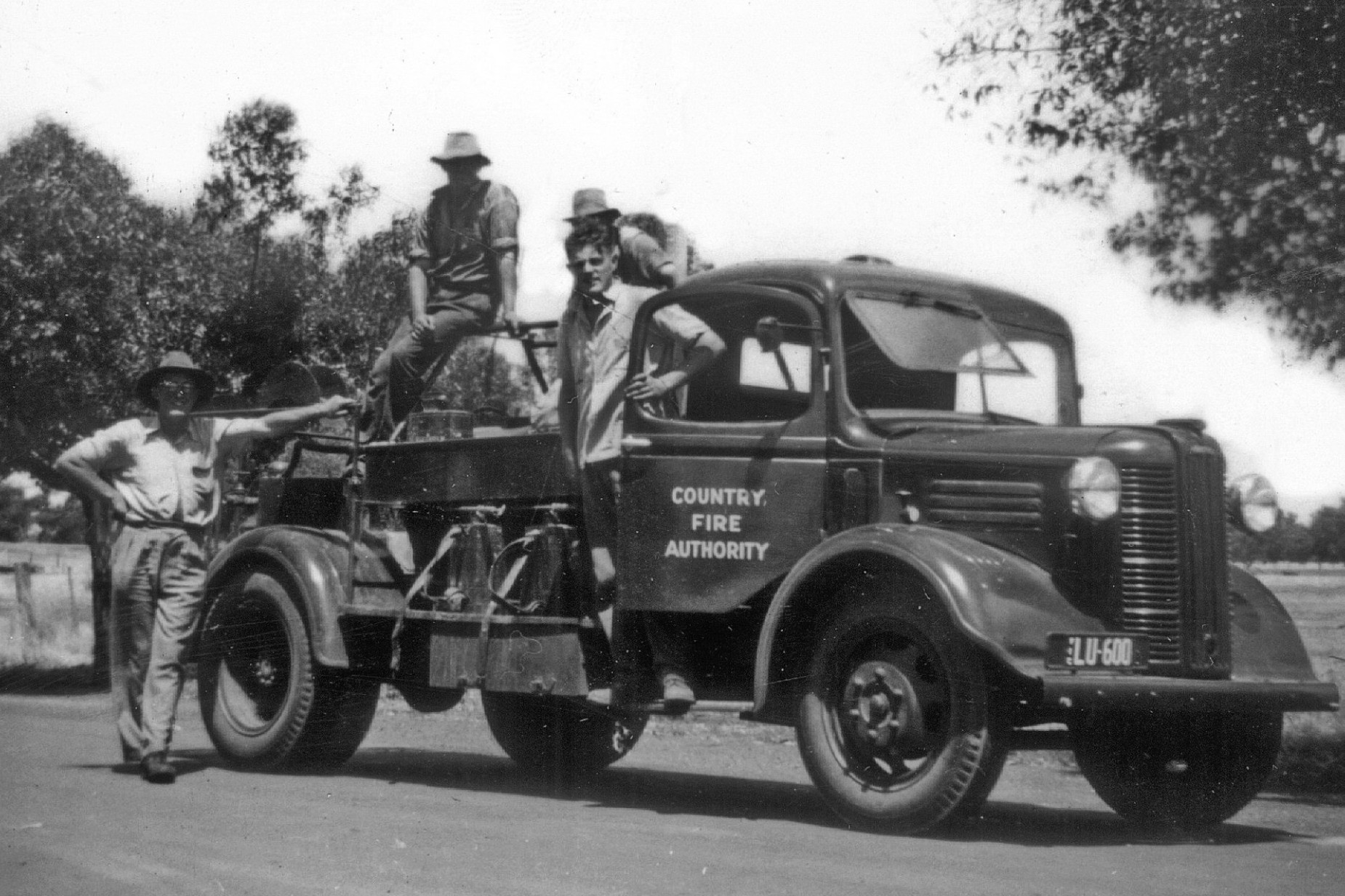 A photo of a 1947 series one Austin tanker, utilised heavily by the CFA in the 1950s.