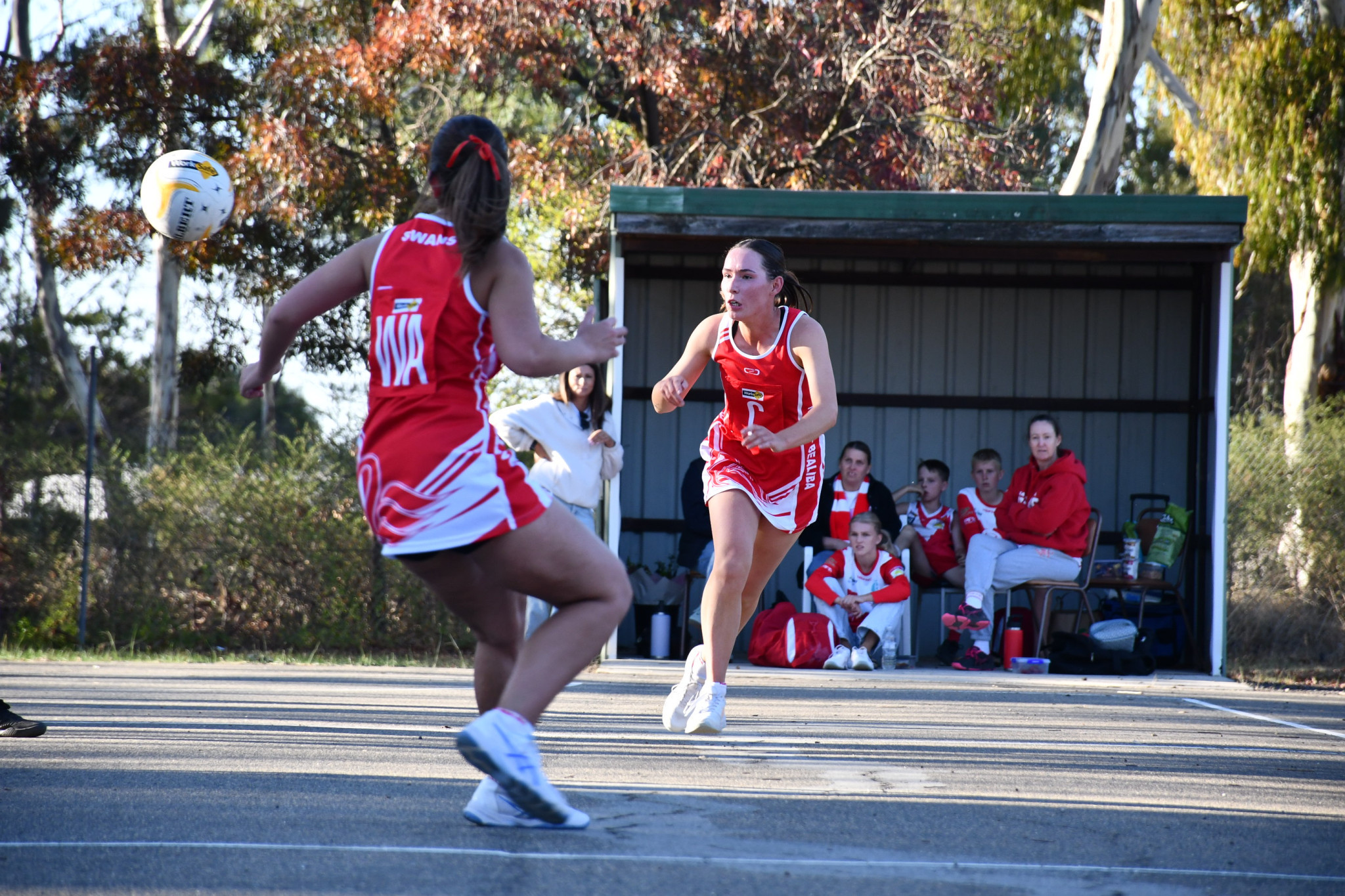 Natte Bealiba remain undefeated in 2025, grabbing a key victory away from home against the Maryborough Giants. A second half swing, which included some great entry passes from Ella Tranter, proved to be the difference for the Swans.