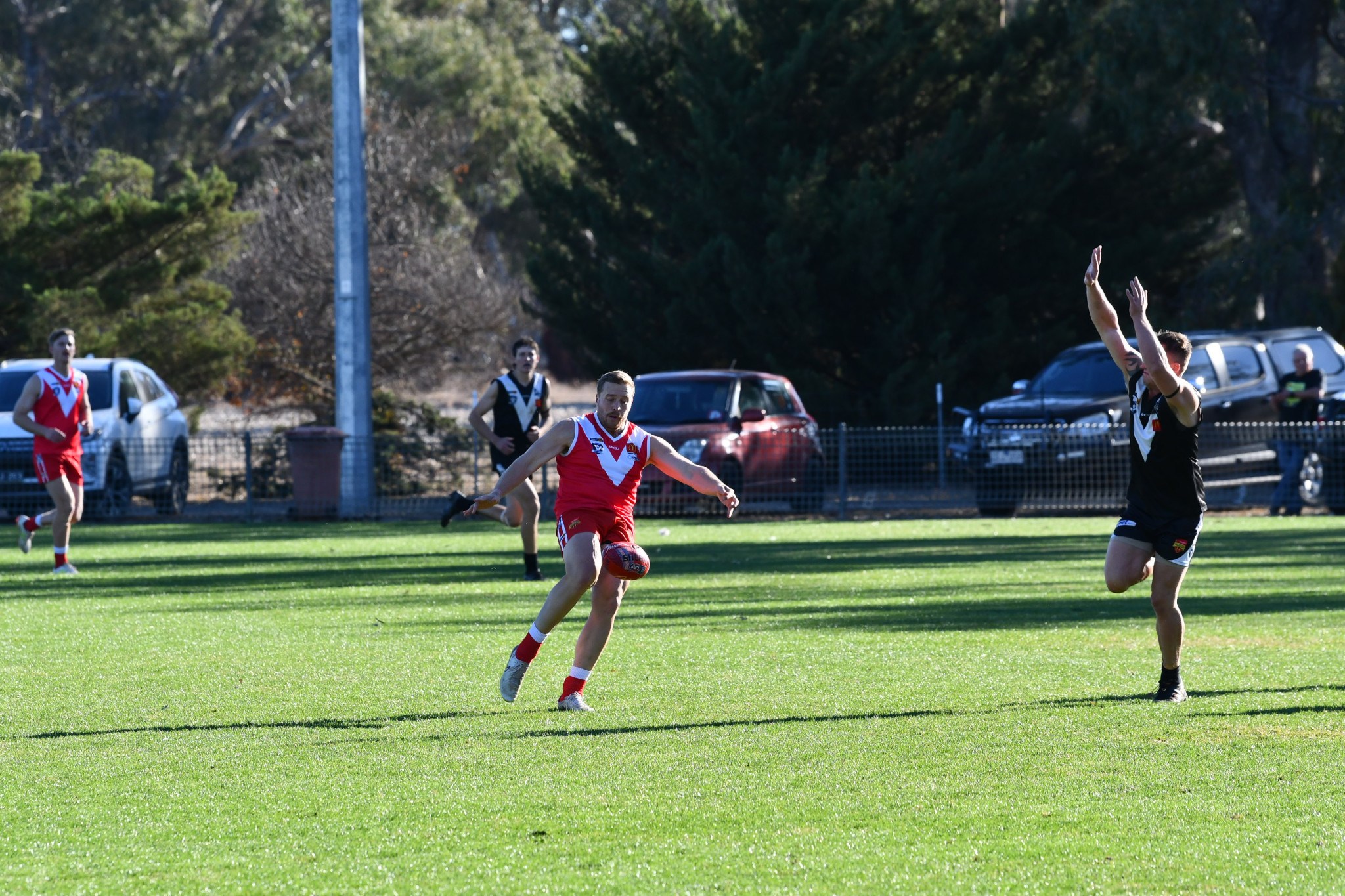 Trent Mortlock’s right foot could’ve been mistaken for a wand on Saturday, kicking seven goals.