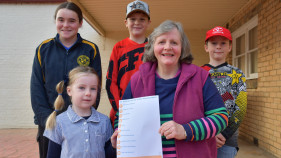 Smith contributes to global burns research