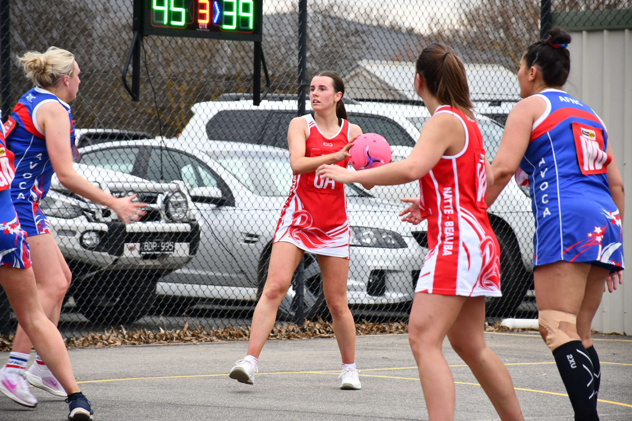 Natte’s Shannae Mills looks for an entry pass into the goal circle.