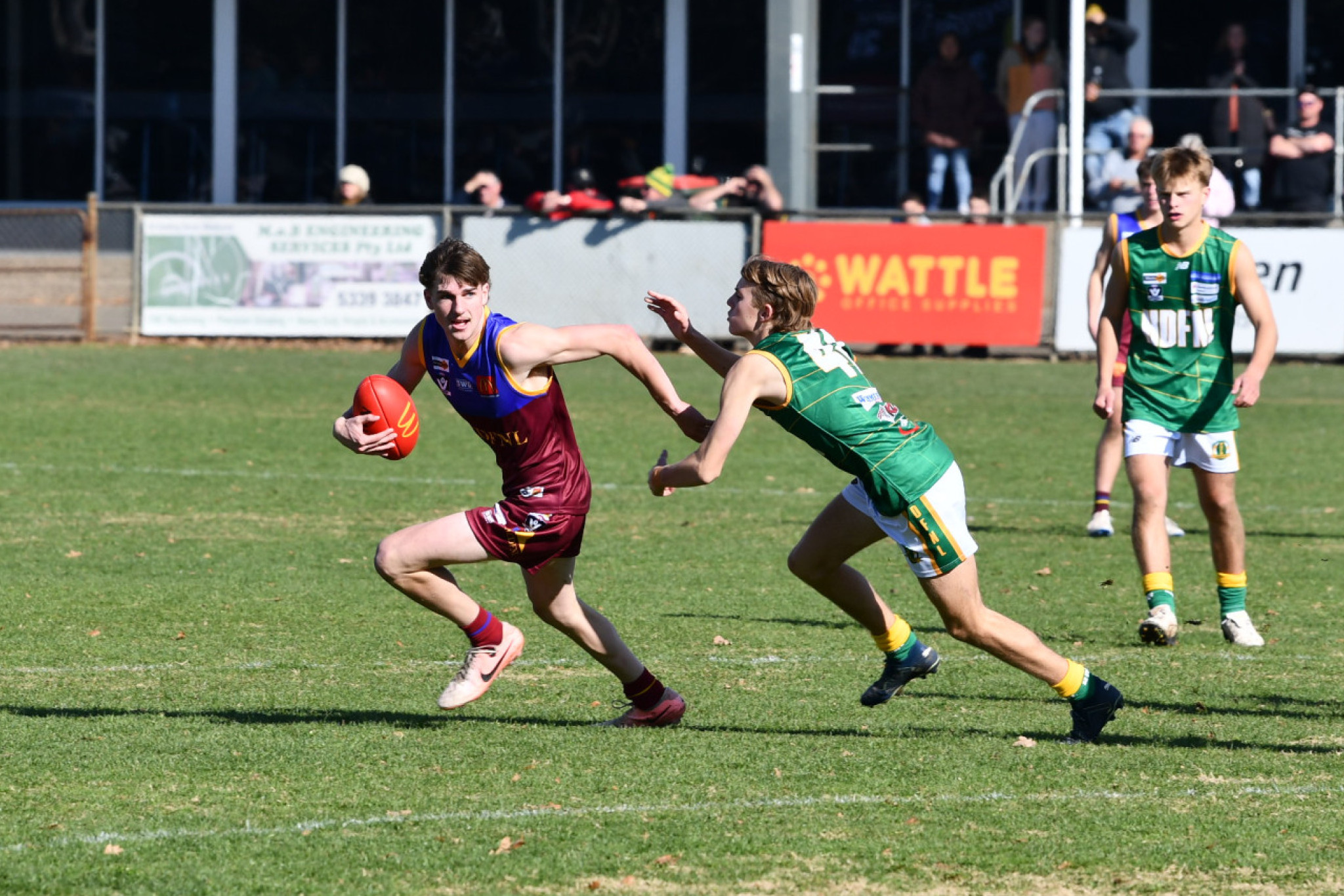 Harcourt’s Mitchell McKnight, pictured against HDFNL was the under 17’s best on ground on Sunday.