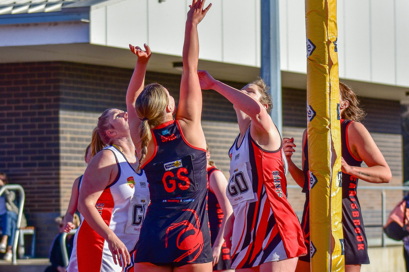 Abbey Nalder scored a game-high 33 goals for Carisbrook.