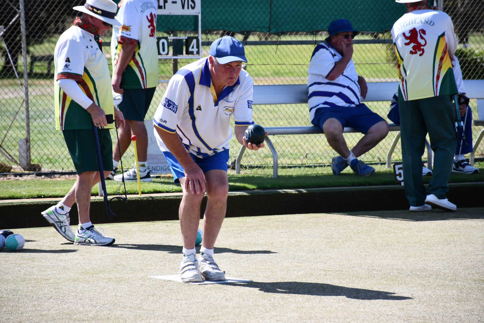 Jeff Smith lines up a bowl for Maryborough Golf versus cross-town rivals Maryborough Highlands Society in division one.