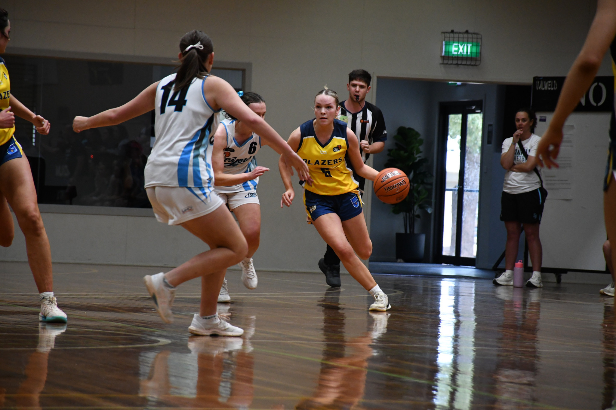 After winning their first four games, Aislinn McCarthy’s Maryborough Lady Blazers will look to maintain their spot atop the CBL’s North West Women competition after this weekend’s double header.