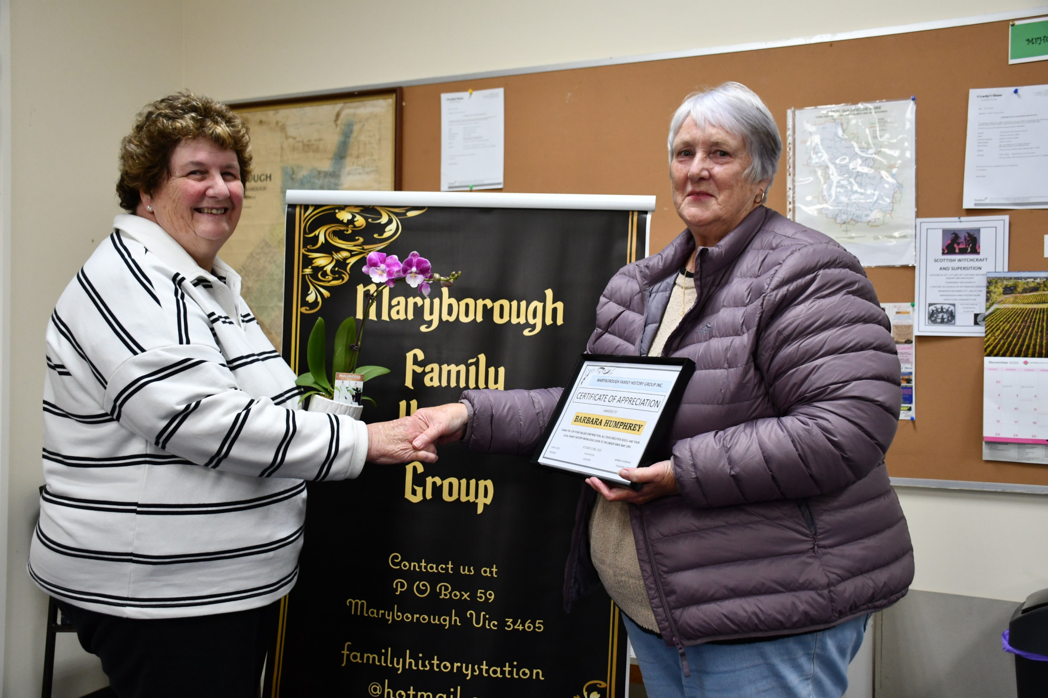 Maryborough Family History Group vice-president Wendy Marr presented Barbara Humphrey with her certificate of appreciation.