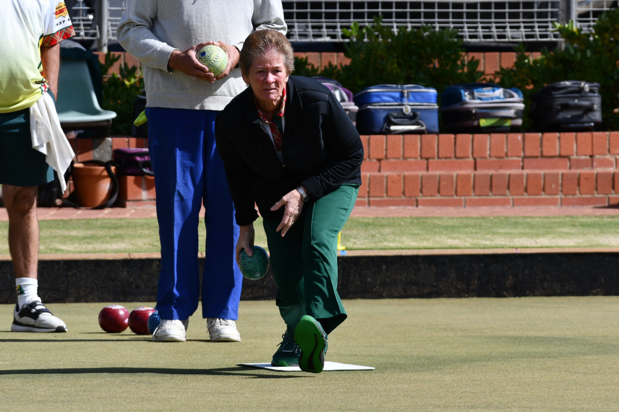 Leanne Wallis lines up a shot in Tartan’s win over Maryborough Golf.